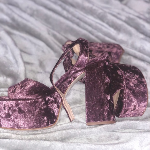 Steve Madden platform block heel - Picture 2 of 3